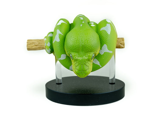 Green tree python Figure